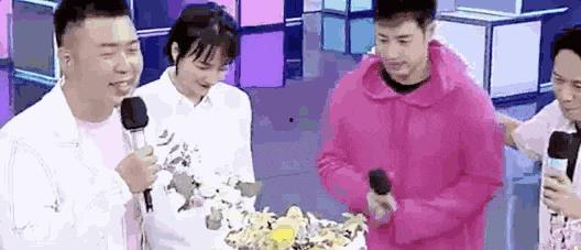 娱乐吃瓜天王相恋,揭秘娱乐圈甜蜜秘事